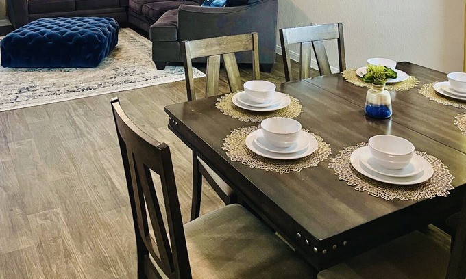 Hutto House | Quiet escape | Kalahari | Dell Diamond| Tesla