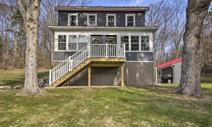 James Creek House | Quiet Escape with Hot Tub, 5 Miles to Raystown Lake!