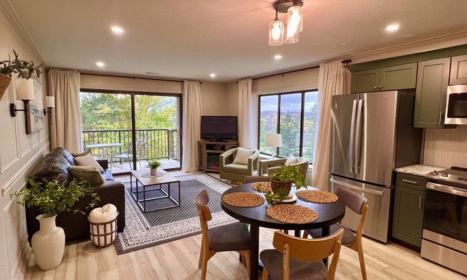 Acme Condo | Quiet Grand Traverse Resort Condo I Great views, Full kitchen and Washer/Dryer