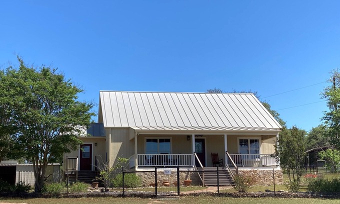 Kendalia House | Quiet Hill Country Ranch Retreat