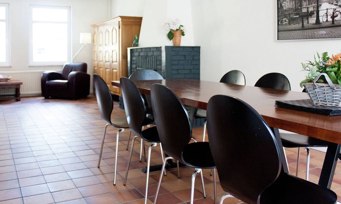 Valkenburg aan de Geul House | Quiet holiday home in Valkenburg with a roof terrace