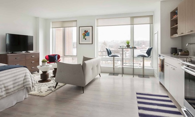 Mannford House | Quiet home with a splendid view