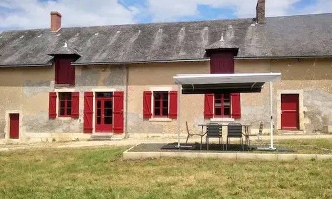Arthon Cottage | Quiet house with large garden in Berry, near Châteauroux