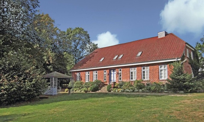 Metelsdorf Apartment | Quiet, idyllic and surrounded by greenery, this beautiful vacation home awaits you in Metelsdorf in