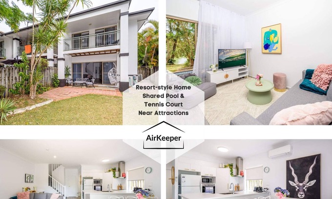 Currumbin Waters House | Quiet Lakefront Home - Complete Water Frontage
