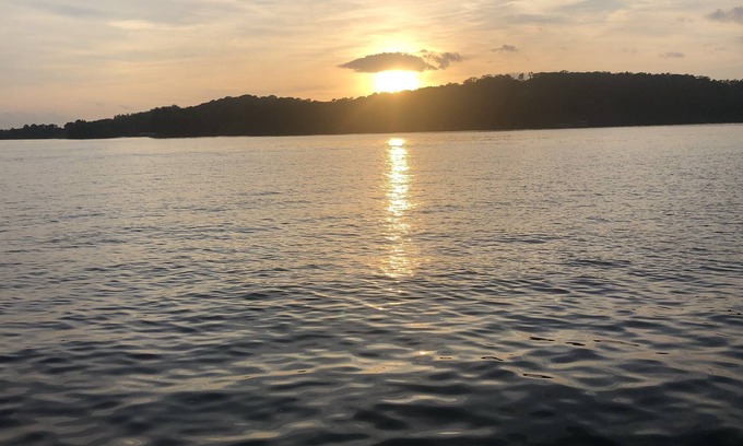 Talladega Condo | Quiet lakeside condo on Logan Martin