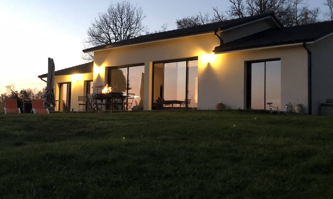 Champcevinel Villa | Quiet modern villa with breathtaking views just minutes from Périgueux