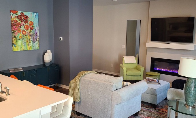 Ankeny House | Quiet newer townhome