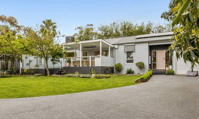 Mount Martha House | Quiet Outdoor Entertainer