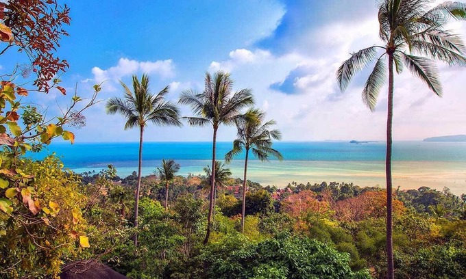 Na Mueang Villa | Quiet , private and secluded Guest Suite within a spacious Villa Sea view