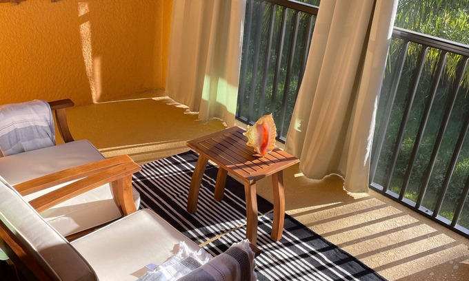 Cypress Lake Condo | Quiet & relaxing like new condo close to Sanibel 10min and Ft Myers Beach 15min