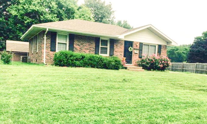 Evansville House | Quiet & Safe neighborhood. 3-Bedrooms, 2-bath, 2-car garage