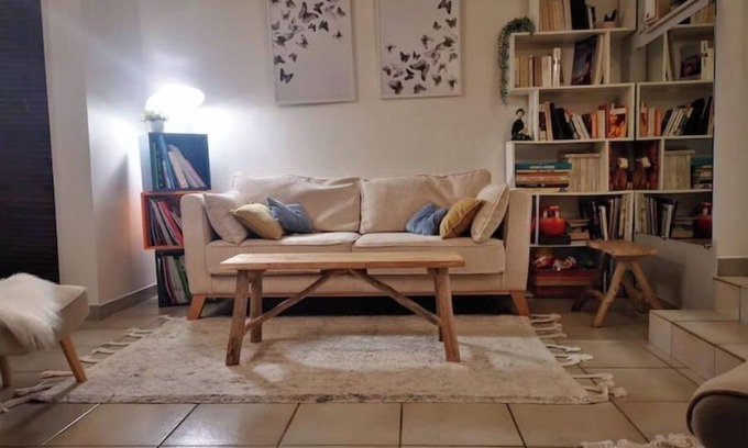 Tours House | Quiet single-storey house in the center of the châteaux.