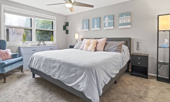 Fairport House | Quiet, stylish, & family-friendly 3 BR in Fairport