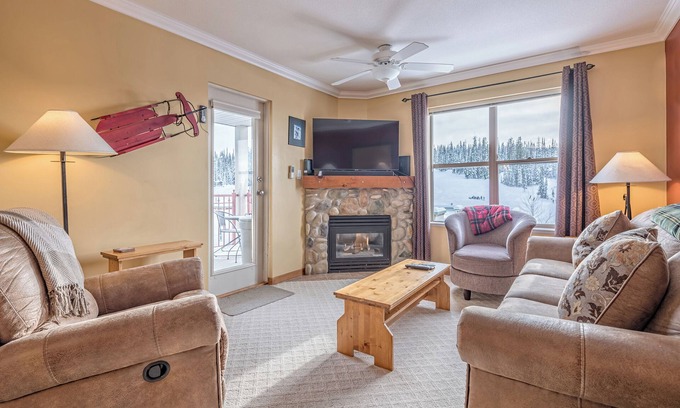 Silver Star Mountain Condo | Quiet Top Floor bright and large corner Creekside Condo - Pet Friendly Too!