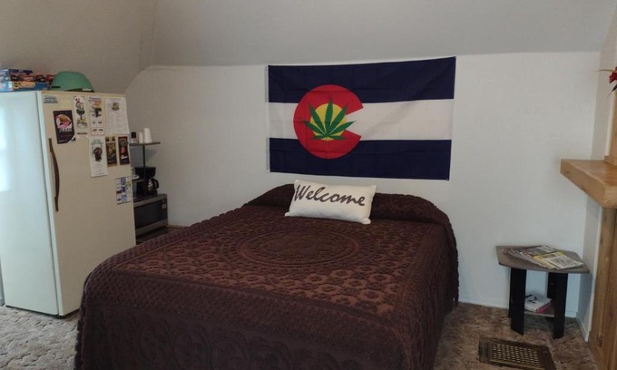 Trinidad Bed & Breakfast | Quiet upstairs studio close to town 420 friendly
