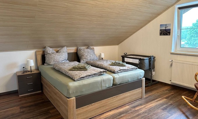 Furth im Wald Apartment | Quiet vacation apartment (100sqm) with balcony