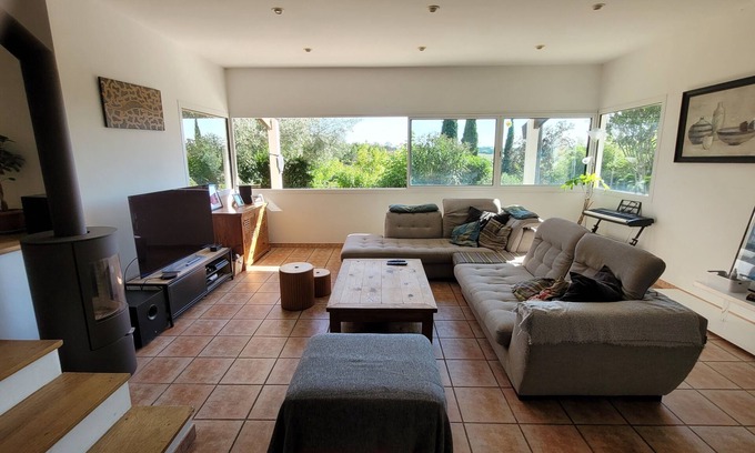 Deyme House | Quiet villa with large pool and unobstructed view - 20 minutes from Toulouse