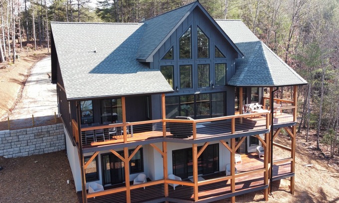 Nebo House | Quiet Waterfront Lake House with Private Dock