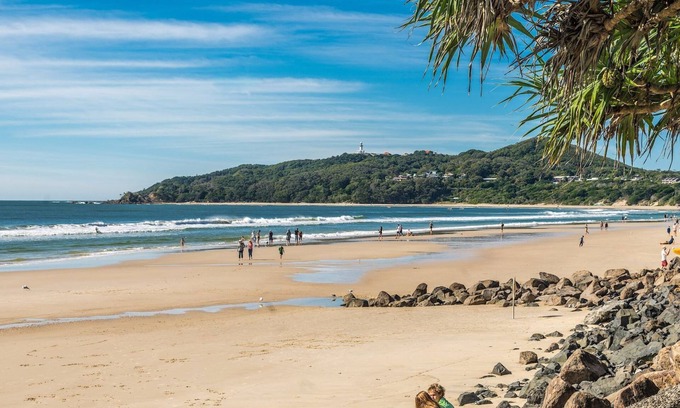 Byron Bay Apartment | Quiksilver Apartments The Pass - steps from beach