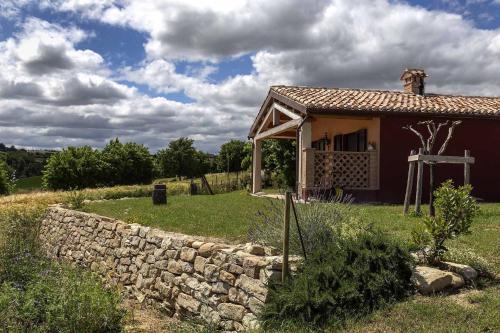 Serra de' Conti House | Quindici Alberi La Chioccia
