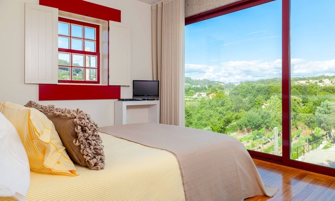 Bico House | Quinta do Olival - Adega do Buraco House