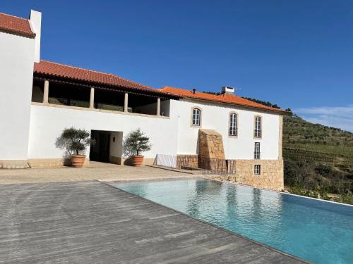 Cimbres Apartment | Quinta do Pinhô - The Poolhouse