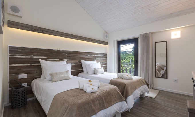 Medelo Hotel | QUINTA DO RIO - Room (B) - Country Hotel - Restaurant - Breakfast Included