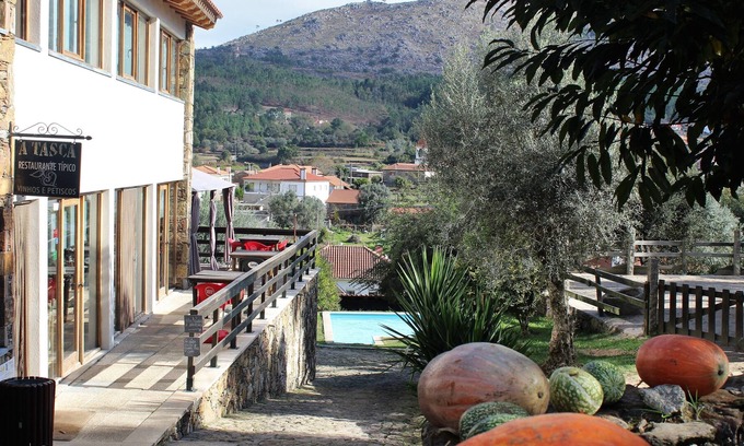 Dem Bed & Breakfast | Quintinha d` Arga - Rooms for rent