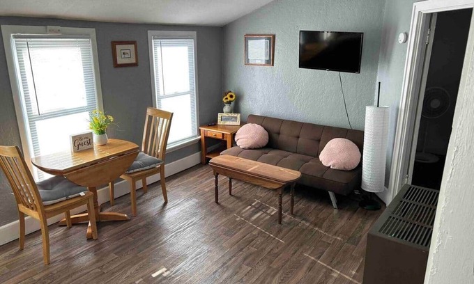 Pine City Apartment | Quirky but Clean - Upper Duplex in quaint downtown Pine City.
