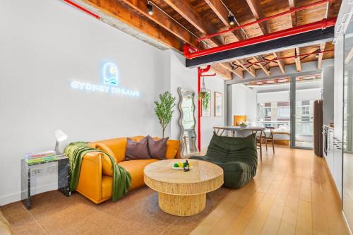 Darlinghurst Apartment | Quirky Loft by Sydney Dreams