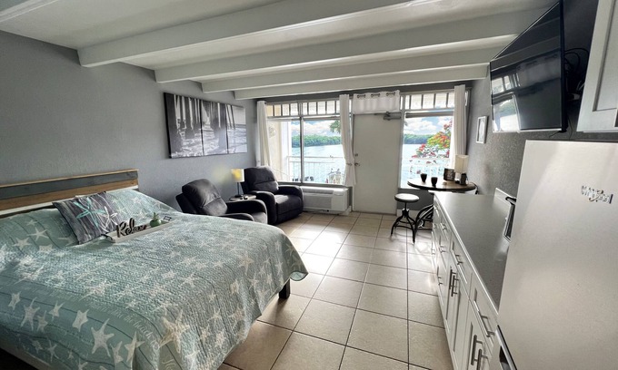 Ruskin Condo | Quite , clean and unheard of views. Simply paradise #205