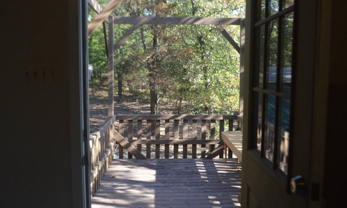 Denison House | Quite Country Retreat - Pet friendly! Its time for some fun.