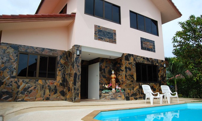Thep Kasattri Villa | Quite Secluded Villa Resort