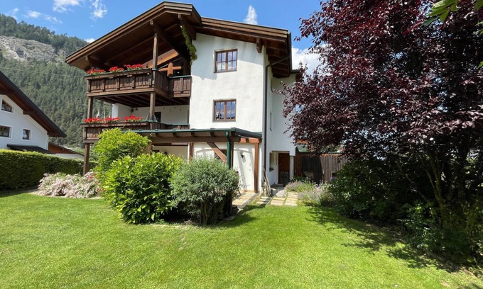 Pfunds Apartment | Rätia III by Interhome