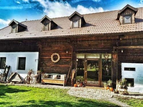 Poian Villa | RéBa Old Barn