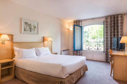 Le Plessis-Robinson Apartment | Résidence du Grand Hôtel
