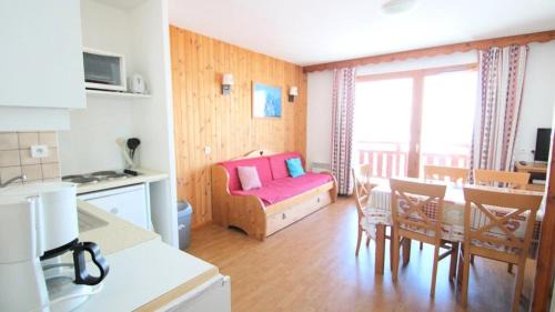 Puy-Saint-Vincent Apartment | Résidence Parc Aux Etoiles - C311PAE - APPARTEMENT 1 CHAMBRE ET 1 CABINE, BALCON MAE-2414