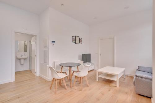 Azpilagana Apartment | Río by Clabao