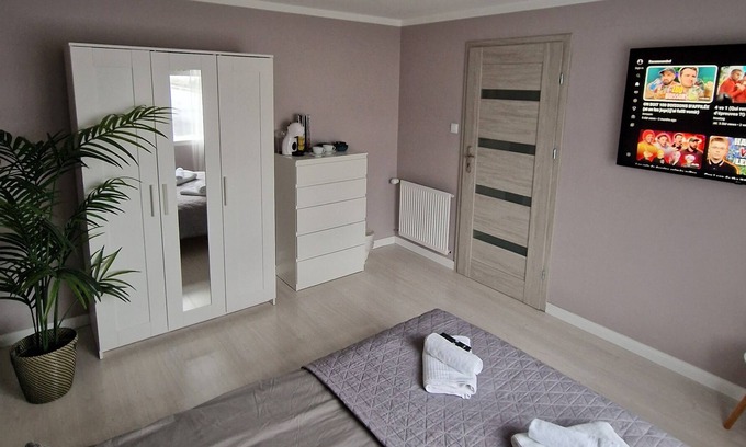 Grindavik House | R&J Guesthouse