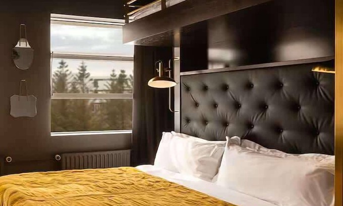 Laugardalur Apartment | R13 Triple studio with bunk bed