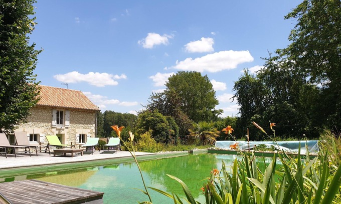 Parcay-sur-Vienne Bed & Breakfast | RABELAIS bedroom from the Parcius factory
