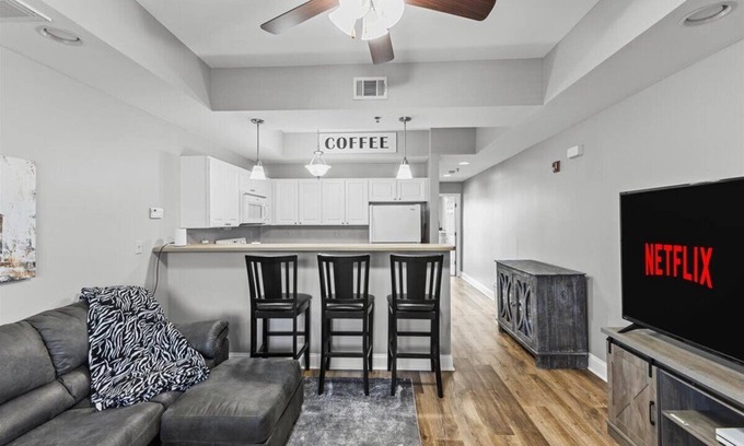 Bluff City Condo | Raceday Rest at Bristol Motor Speedway TN/VA
