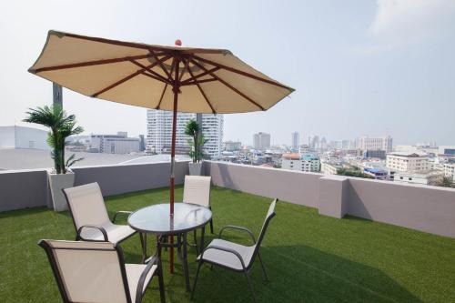 Si Racha Apartment | Racha Residence