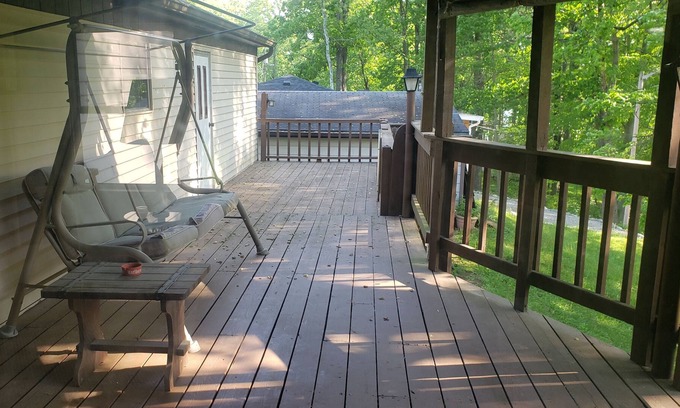 Bellmore Cabin | Rachel's Cabin by the Lake