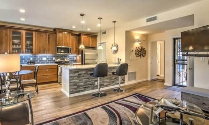 Scottsdale Ranch Apartment | Racquet Club/ 1 bedroom condo