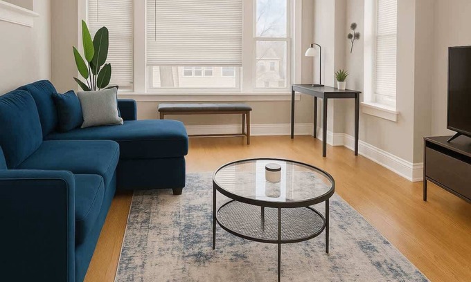 Avondale Apartment | Radiant 2BR Apt near Shops