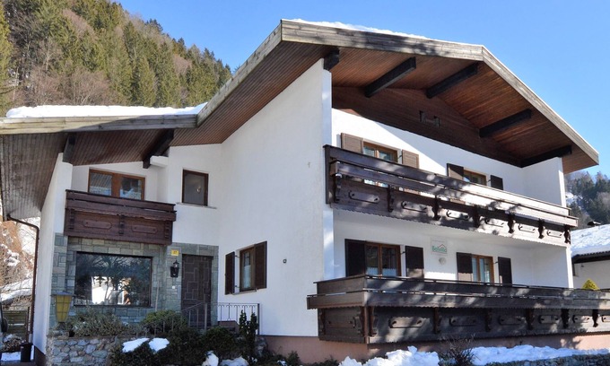 Bartholomaeberg House | Radiant Holiday Home in Gantschier with Terrace