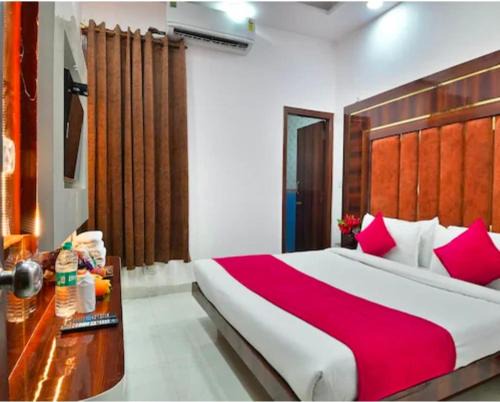 Vile Parle East Hotel | Radiant hotel,andheri east terminal 1,2