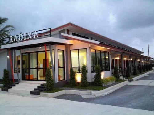 Nakhon Si Thammarat Hotel | Radina Residence